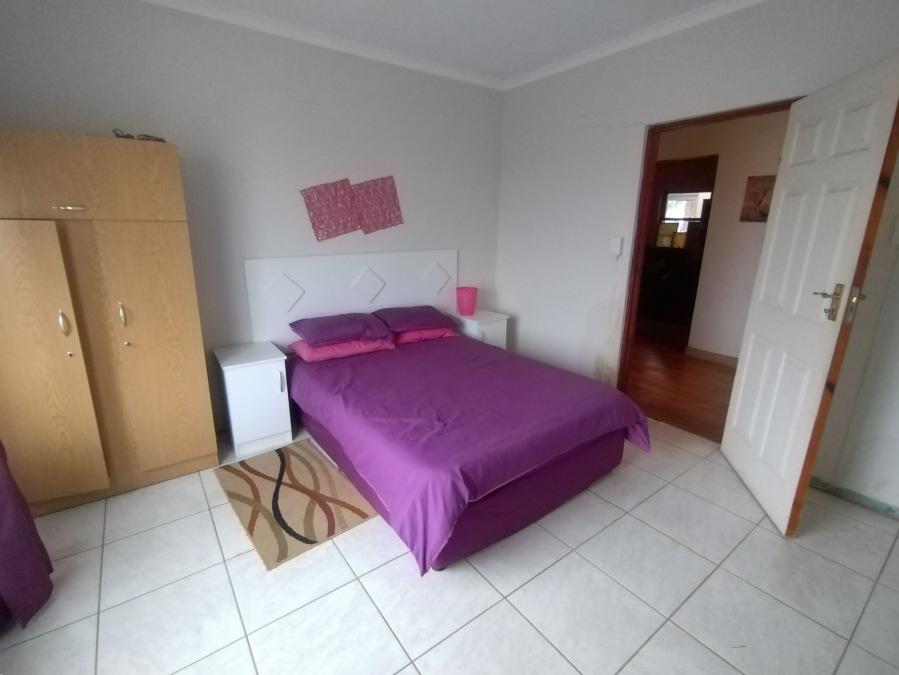 6 Bedroom Property for Sale in Kruisfontein Eastern Cape